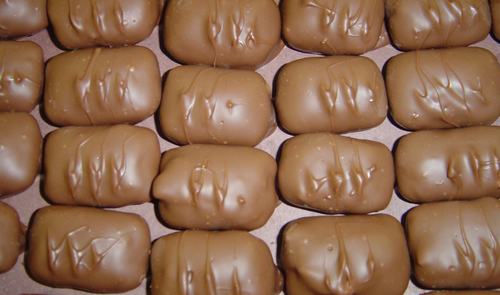 O’Shea’s Milk Chocolate Peanut Butter Bolsters