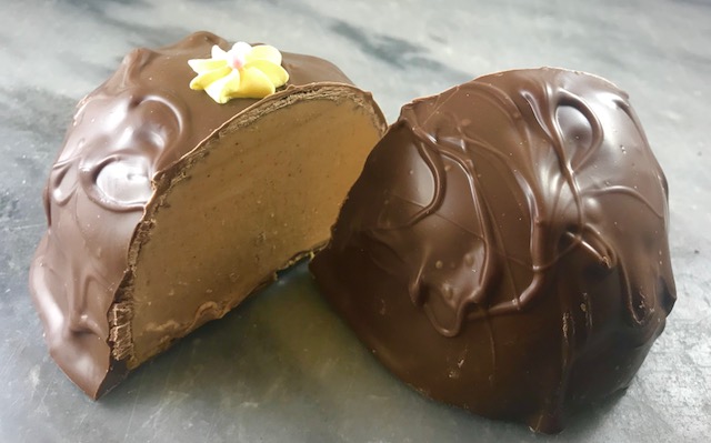 1/2# O’Shea’s Milk Chocolate Peanut Butter Meltaway Egg