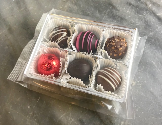 Snack Pack 6pc. – O’Shea’s Milk/Dark Chocolate Assorted Truffles