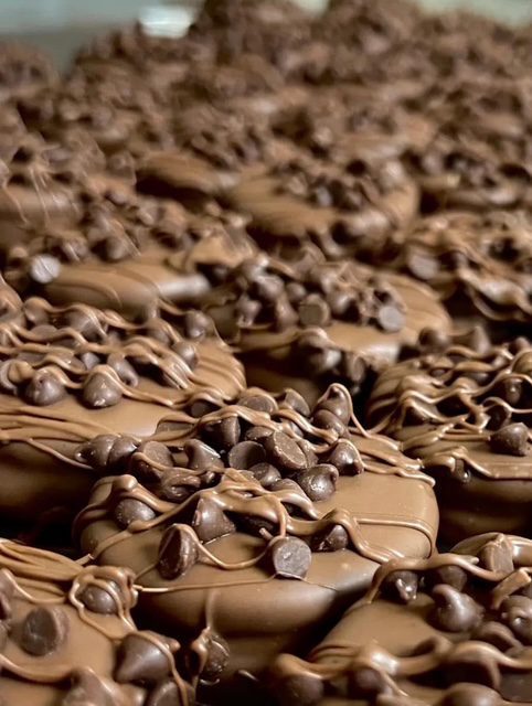 O'Shea's Gourmet Oreos Death By Chocolate Indulgence Milk Chocolate