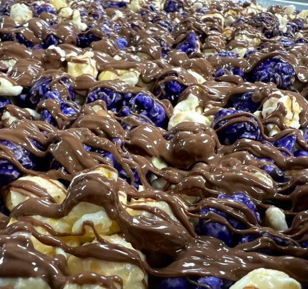 O'Shea's Chocolate Covered Huckleberry Gourmet Popcorn
