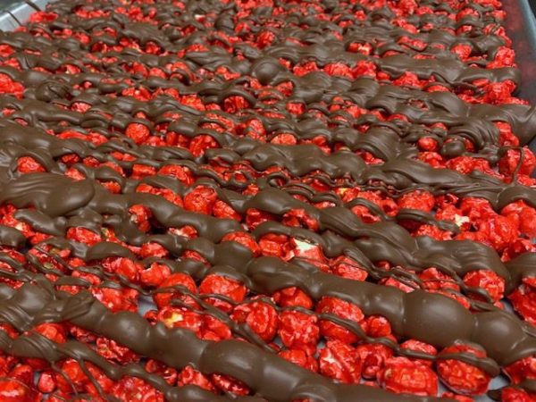 O'Shea's Chocolate Covered Strawberry Gourmet Popcorn