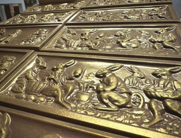 Easter Scene Milk Chocolate Plaque